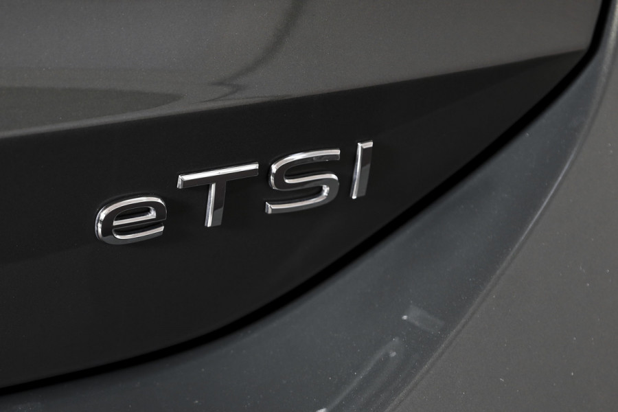 Volkswagen Tiguan 1.5 eTSI 150 PK Life Edition - DSG Automaat | Dig. Cockpit | Adapt. Cruise | Stoel+-Stuurverw. | PDC | Camera | App. Connect | ECC | Elek. Klep | DAB | LM 17" | 8559