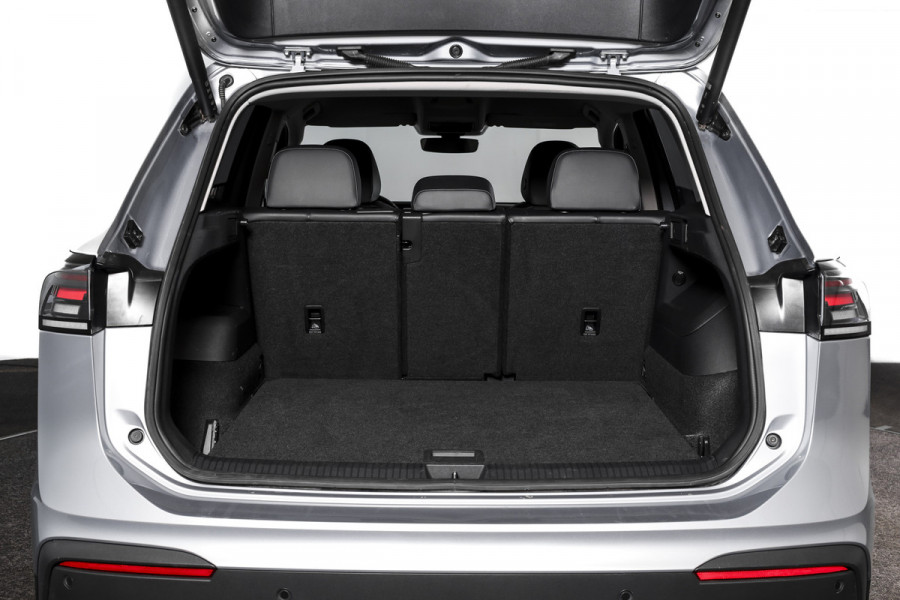 Volkswagen Tiguan 1.5 eTSI 150 PK Life Edition - DSG Automaat | Dig. Cockpit | Adapt. Cruise | Stoel+-Stuurverw. | PDC | Camera | App. Connect | ECC | Elek. Klep | DAB | LM 17" | 4378