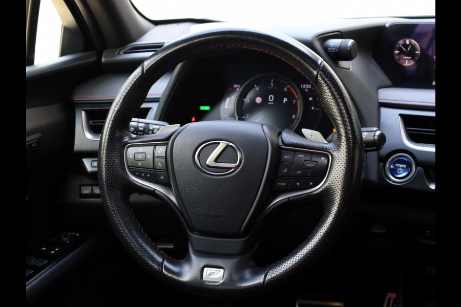 Lexus UX 250h AWD F Sport Premium | Mark Levinson | Schuifdak | 360 Camer