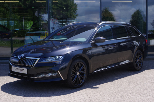 Škoda Superb Combi 1.4 TSI iV 218 PK Laurin & Klement PHEV, Leder, Panoramdak, 4 x Stoelverwarming, Camera