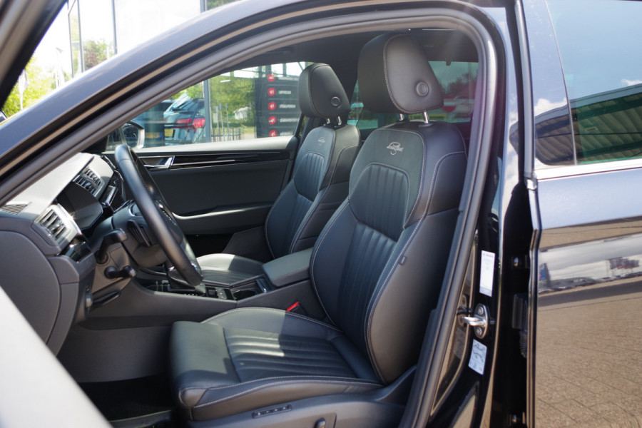 Škoda Superb Combi 1.4 TSI iV 218 PK Laurin & Klement PHEV, Leder, Panoramdak, 4 x Stoelverwarming, Camera