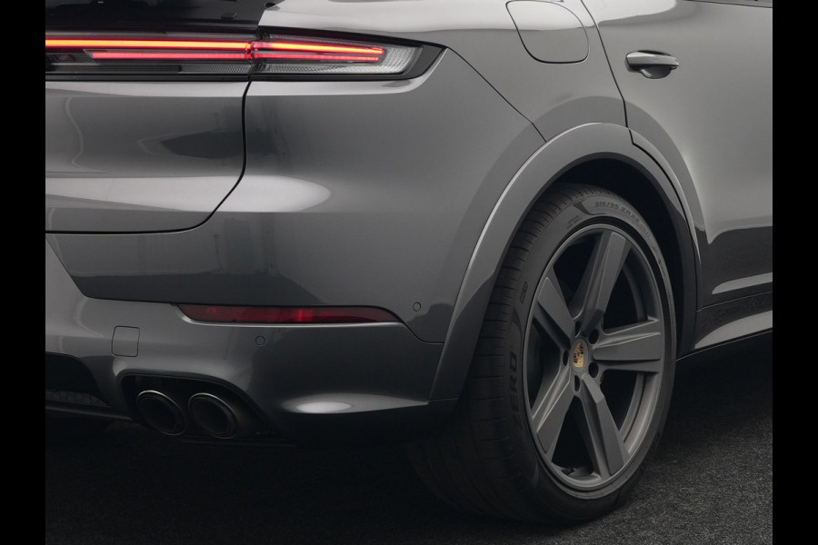 Porsche Cayenne Coupé 3.0 E-Hybrid Plug In Hybrid 462PK Dealer O.H Facelift PHEV | Panodak | Luchtvering | Sportuitlaat | 4 Wiel Besturing | PDLS+ | Sport Chrono | InnoDrive Adaptive Cruise | SportDesign | Head up | Soft Close | 22"L.M | 360 Camera | 18-voudige leder