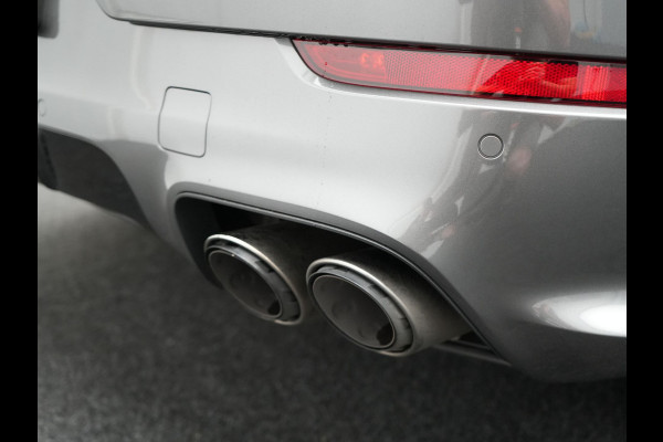 Porsche Cayenne Coupé 3.0 E-Hybrid Plug In Hybrid 462PK Dealer O.H Facelift PHEV | Panodak | Luchtvering | Sportuitlaat | 4 Wiel Besturing | PDLS+ | Sport Chrono | InnoDrive Adaptive Cruise | SportDesign | Head up | Soft Close | 22"L.M | 360 Camera | 18-voudige leder