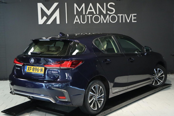 Lexus CT 200h Business Line / CAMERA / ALCANTARA / LED / CRUISE / NAP