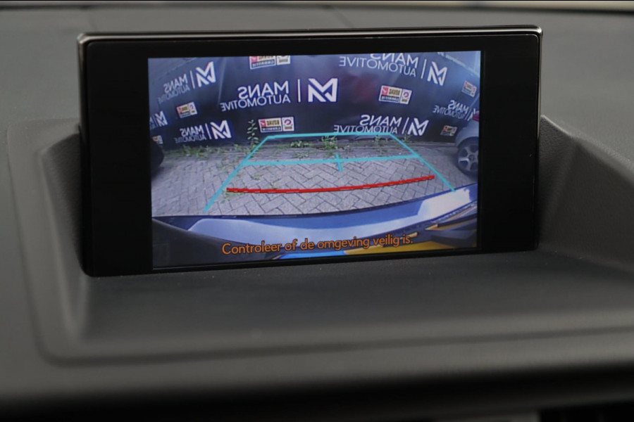 Lexus CT 200h Business Line / CAMERA / ALCANTARA / LED / CRUISE / NAP