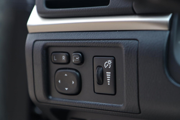 Lexus CT 200h Business Line / CAMERA / ALCANTARA / LED / CRUISE / NAP