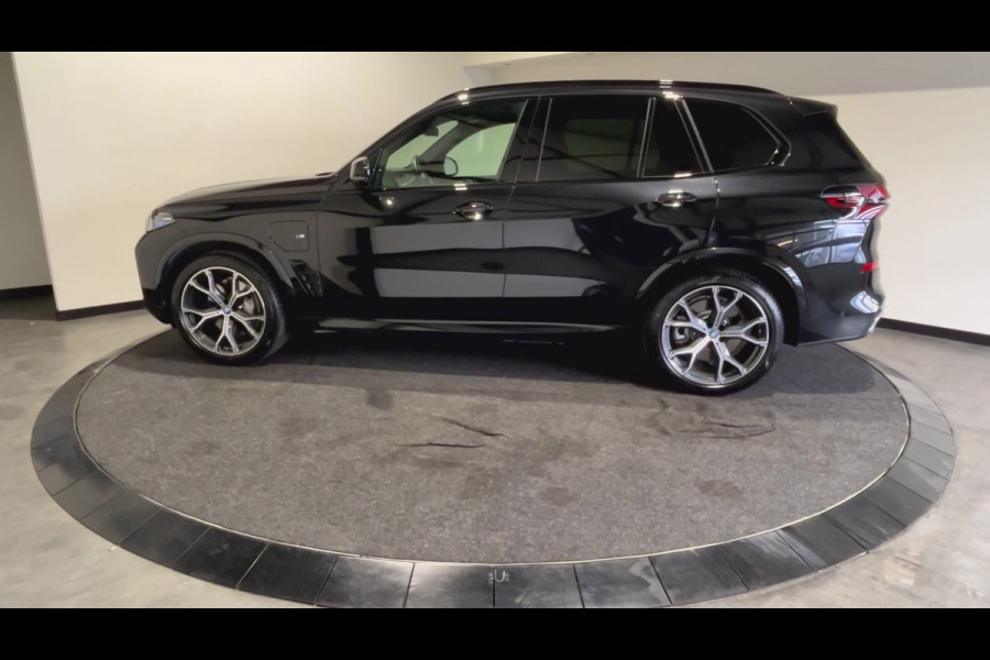 BMW X5 xDrive50e | Driving assistant professional | M Sportpakket | Innovation pack