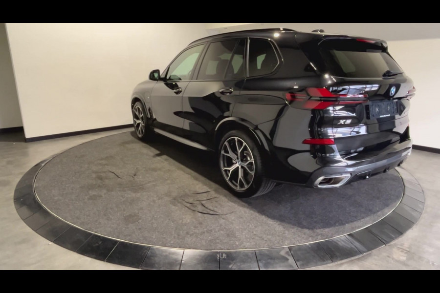 BMW X5 xDrive50e | Driving assistant professional | M Sportpakket | Innovation pack