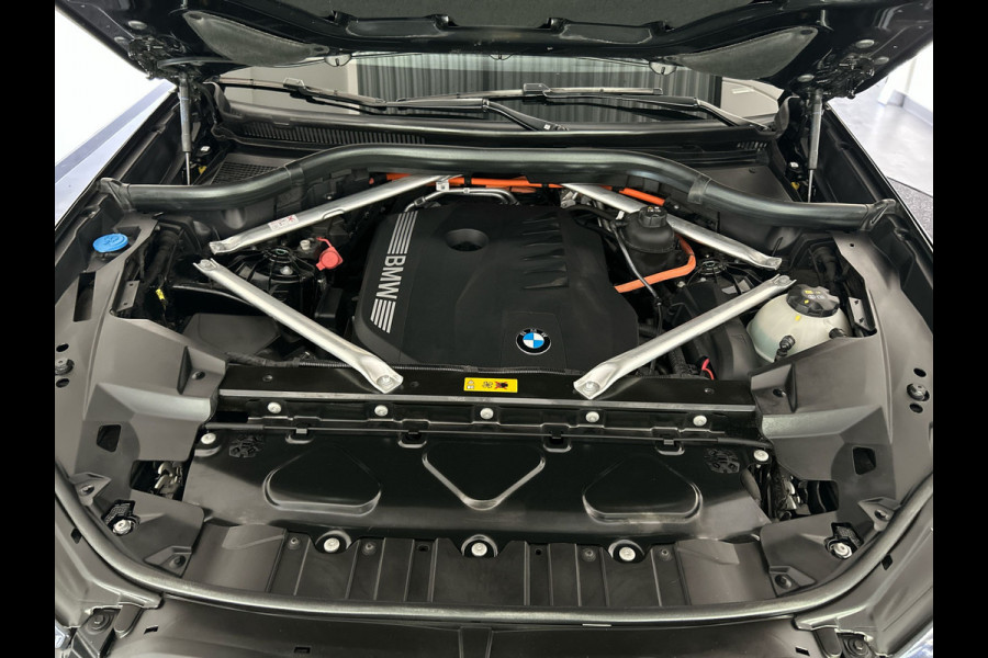 BMW X5 xDrive50e | Driving assistant professional | M Sportpakket | Innovation pack