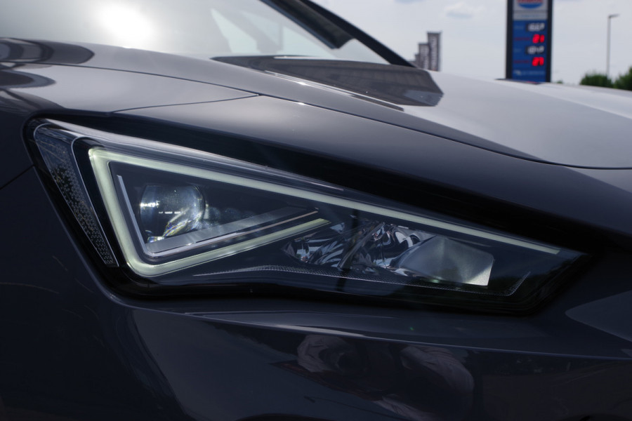 CUPRA Formentor 1.4 e-Hybrid VZ 245 PK Copper Edition PHEV, Winterpakket, Carplay, Camera