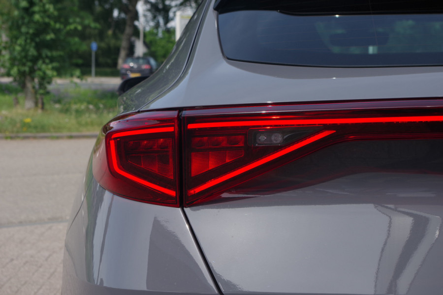 CUPRA Formentor 1.4 e-Hybrid VZ 245 PK Copper Edition PHEV, Winterpakket, Carplay, Camera