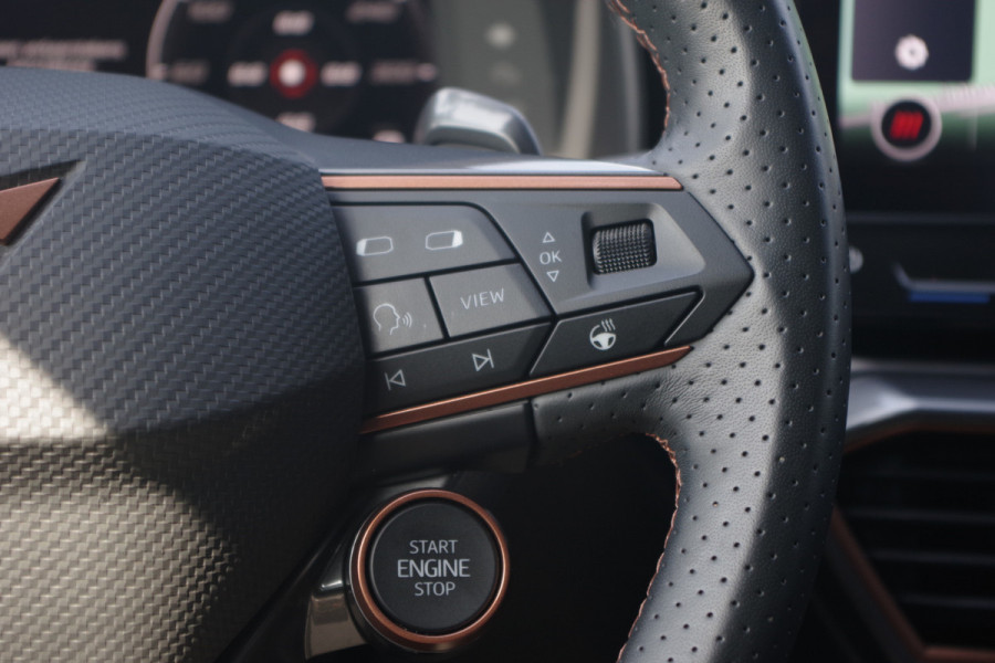 CUPRA Formentor 1.4 e-Hybrid VZ 245 PK Copper Edition PHEV, Winterpakket, Carplay, Camera