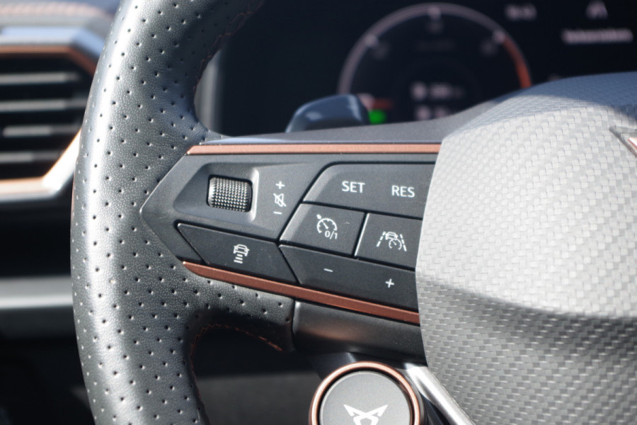 CUPRA Formentor 1.4 e-Hybrid VZ 245 PK Copper Edition PHEV, Winterpakket, Carplay, Camera