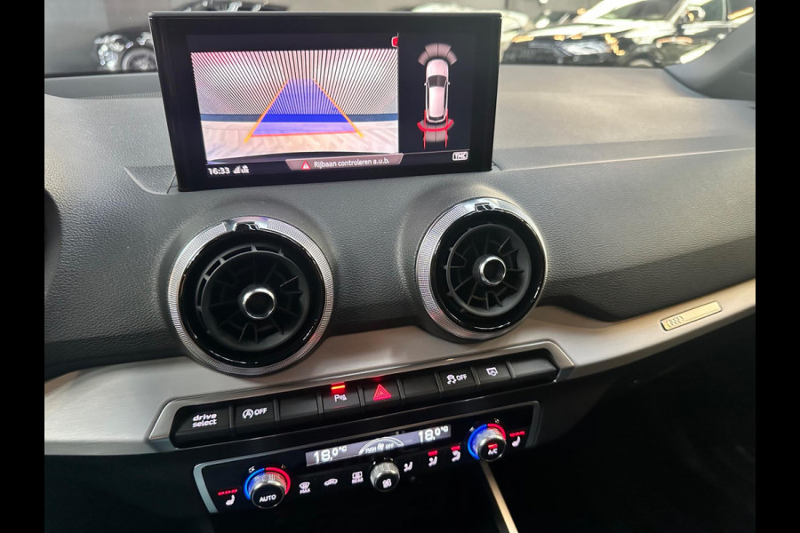 Audi Q2 35 TFSI S Line 150PK - Panoramadak - Matrix - B&O