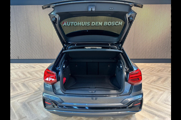 Audi Q2 35 TFSI S Line 150PK - Panoramadak - Matrix - B&O