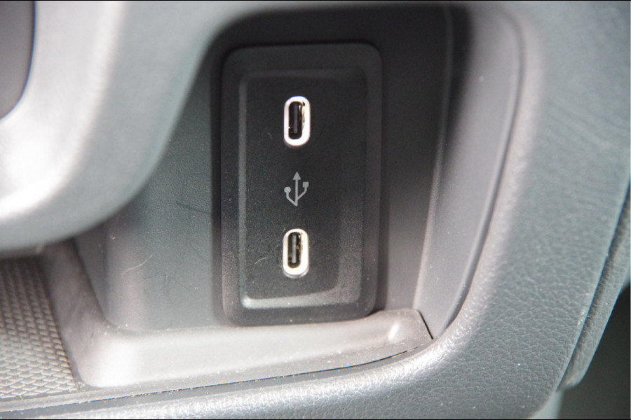 Mercedes-Benz Vito 114 CDI L2 Pro AUT. DC-5P, LEDER, CAMERA, CRUISE, CLIMA, COMFORT STOELEN, LEDER STUURWIEL, DUBBELE CABINE