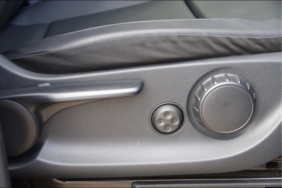 Mercedes-Benz Vito 114 CDI L2 Pro AUT. DC-5P, LEDER, CAMERA, CRUISE, CLIMA, COMFORT STOELEN, LEDER STUURWIEL, DUBBELE CABINE