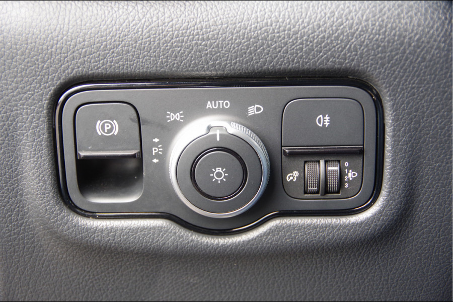 Mercedes-Benz Vito 114 CDI L2 Pro AUT. DC-5P, LEDER, CAMERA, CRUISE, CLIMA, COMFORT STOELEN, LEDER STUURWIEL, DUBBELE CABINE