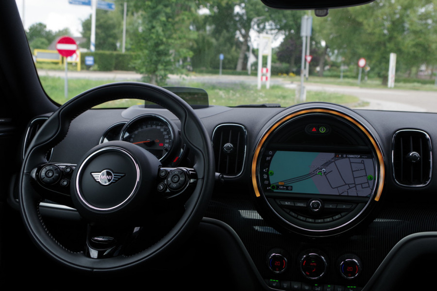 MINI Countryman 1.5 Cooper ALL4 Chili 225 PK PHEV, Leder, Panoramadak, Memory, Harman/Kardon Sound, Adap. Cruise Control