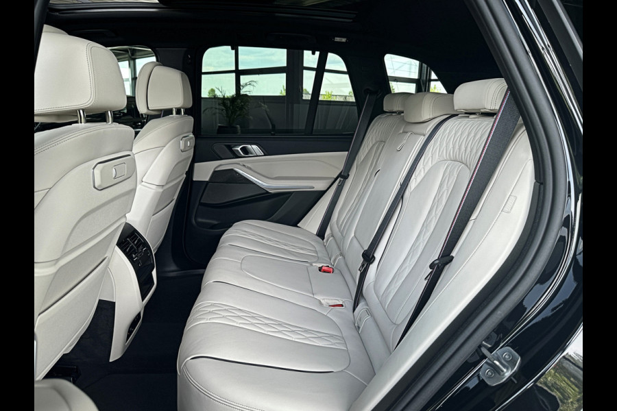 BMW X5 50e M-Sport Pro Performance | 360 View | Massage & Ventilatie | ACC | Individual Leder | Pano | Head-Up | 4-Zone Clima | 22'' | Stoelverwarming V+A | Laser-LED | 2x Memory | Keyless-Entry | Trekhaak | Comfortstoelen | Beker Koeling+Verwarming | Stuurverwarming | Zonwering | Carplay | Draadloos Laden |
