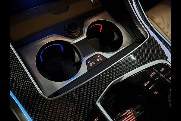 BMW X5 50e M-Sport Pro Performance | 360 View | Massage & Ventilatie | ACC | Individual Leder | Pano | Head-Up | 4-Zone Clima | 22'' | Stoelverwarming V+A | Laser-LED | 2x Memory | Keyless-Entry | Trekhaak | Comfortstoelen | Beker Koeling+Verwarming | Stuurverwarming | Zonwering | Carplay | Draadloos Laden |