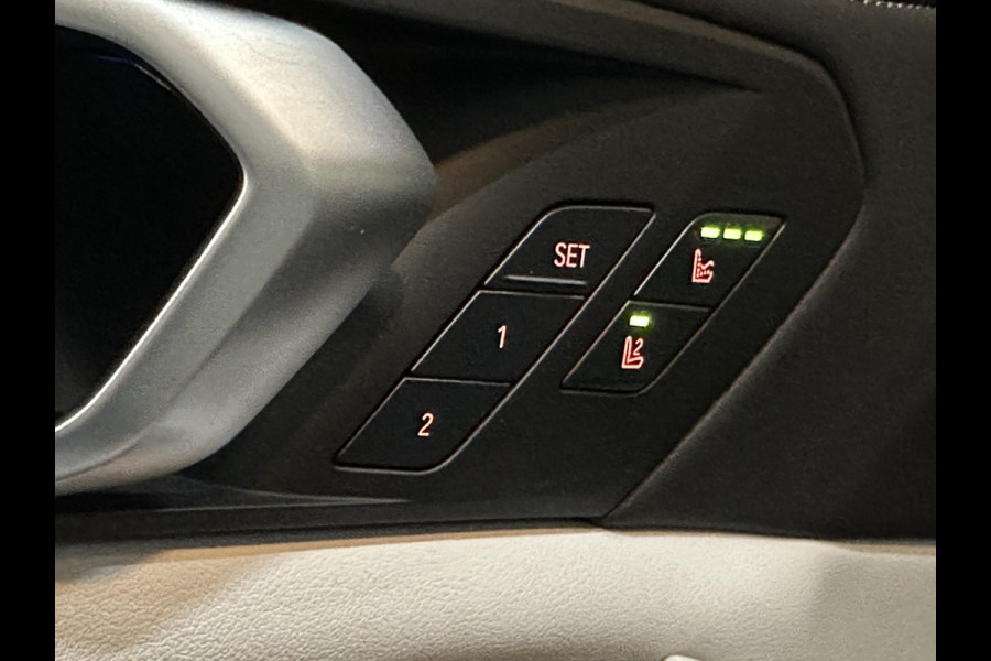 BMW X5 50e M-Sport Pro Performance | 360 View | Massage & Ventilatie | ACC | Individual Leder | Pano | Head-Up | 4-Zone Clima | 22'' | Stoelverwarming V+A | Laser-LED | 2x Memory | Keyless-Entry | Trekhaak | Comfortstoelen | Beker Koeling+Verwarming | Stuurverwarming | Zonwering | Carplay | Draadloos Laden |