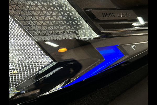 BMW X5 50e M-Sport Pro Performance | 360 View | Massage & Ventilatie | ACC | Individual Leder | Pano | Head-Up | 4-Zone Clima | 22'' | Stoelverwarming V+A | Laser-LED | 2x Memory | Keyless-Entry | Trekhaak | Comfortstoelen | Beker Koeling+Verwarming | Stuurverwarming | Zonwering | Carplay | Draadloos Laden |