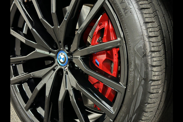 BMW X5 50e M-Sport Pro Performance | 360 View | Massage & Ventilatie | ACC | Individual Leder | Pano | Head-Up | 4-Zone Clima | 22'' | Stoelverwarming V+A | Laser-LED | 2x Memory | Keyless-Entry | Trekhaak | Comfortstoelen | Beker Koeling+Verwarming | Stuurverwarming | Zonwering | Carplay | Draadloos Laden |