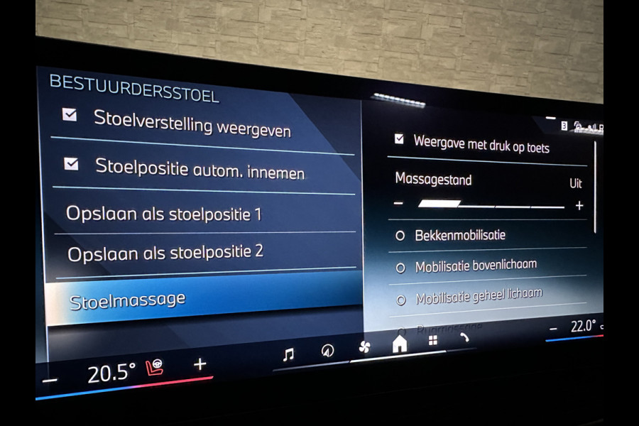 BMW X5 50e M-Sport Pro Performance | 360 View | Massage & Ventilatie | ACC | Individual Leder | Pano | Head-Up | 4-Zone Clima | 22'' | Stoelverwarming V+A | Laser-LED | 2x Memory | Keyless-Entry | Trekhaak | Comfortstoelen | Beker Koeling+Verwarming | Stuurverwarming | Zonwering | Carplay | Draadloos Laden |