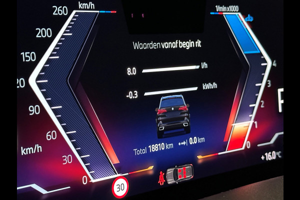 BMW X5 50e M-Sport Pro Performance | 360 View | Massage & Ventilatie | ACC | Individual Leder | Pano | Head-Up | 4-Zone Clima | 22'' | Stoelverwarming V+A | Laser-LED | 2x Memory | Keyless-Entry | Trekhaak | Comfortstoelen | Beker Koeling+Verwarming | Stuurverwarming | Zonwering | Carplay | Draadloos Laden |