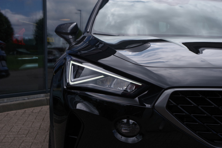 CUPRA Formentor 1.4 e-Hybrid VZ 245 PK  Performance PHEV, Camera, Carplay, Winterpakket
