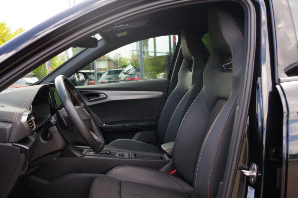 CUPRA Formentor 1.4 e-Hybrid VZ 245 PK  Performance PHEV, Camera, Carplay, Winterpakket