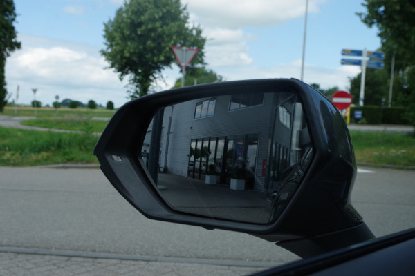CUPRA Formentor 1.4 e-Hybrid VZ 245 PK  Performance PHEV, Camera, Carplay, Winterpakket