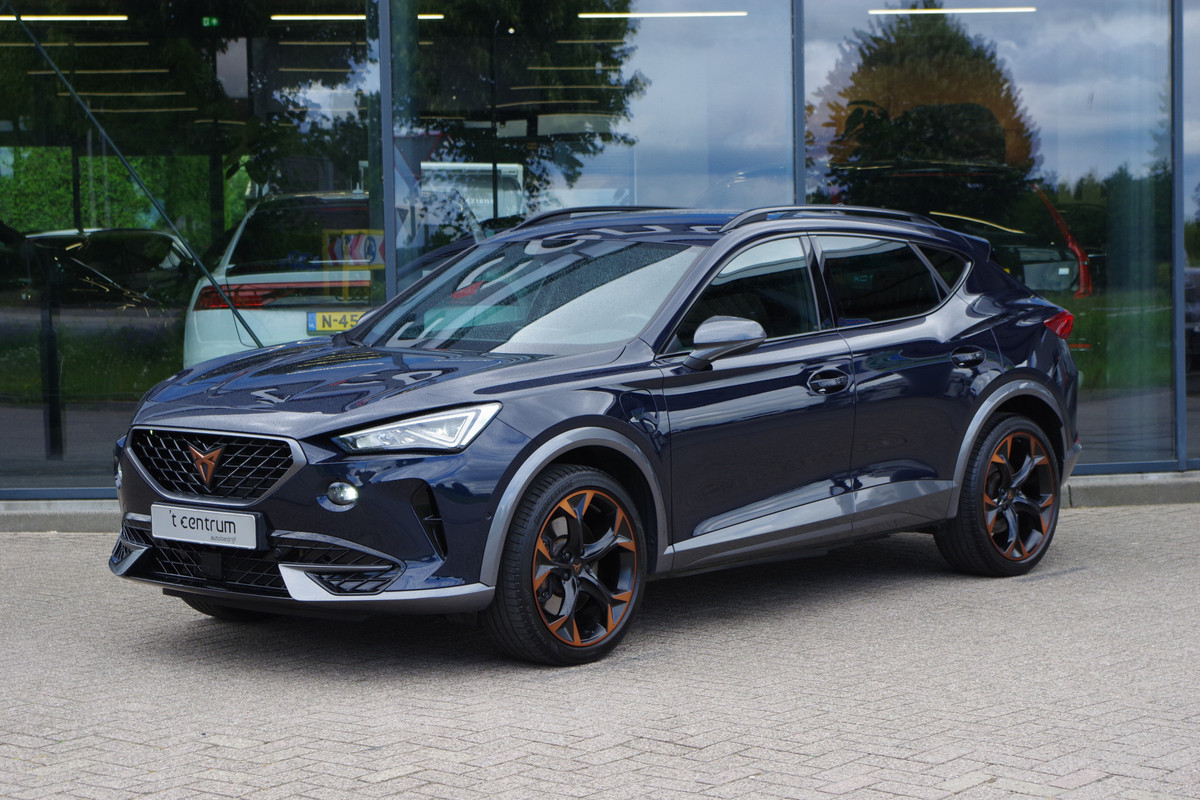CUPRA Formentor 1.4 e-Hybrid 245 PK VZ Copper Edition, Trekhaak, LED, Winterpakket, Stuur-Startknop, Camera CUPRA Formentor 1.4 e-Hybrid 245 PK VZ Copper Edition, Trekhaak, LED, Winterpakket, Stuur-Startknop, Camera