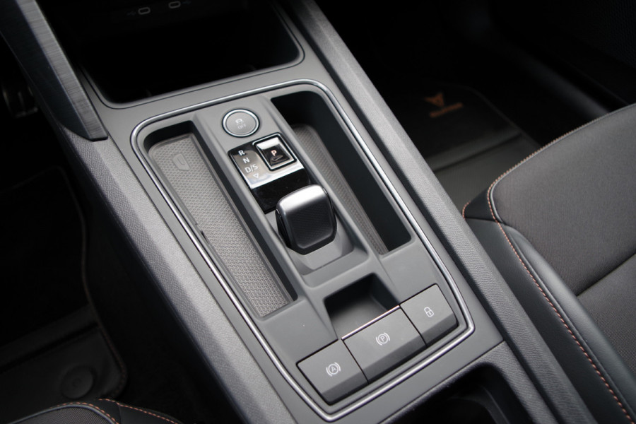 CUPRA Formentor 1.4 e-Hybrid 245 PK VZ Copper Edition, Trekhaak, LED, Winterpakket, Stuur-Startknop, Camera