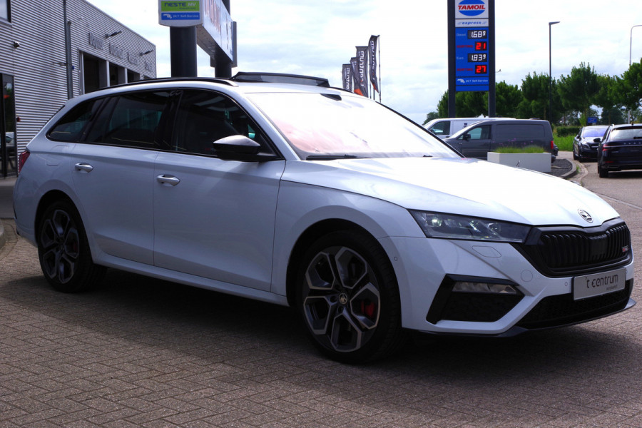 Škoda Octavia Combi 1.4 TSI RS iV PHEV 245 PK Business, Panoramadak, Leder-Alcantara, Canton Sound, Head-Up, Memory