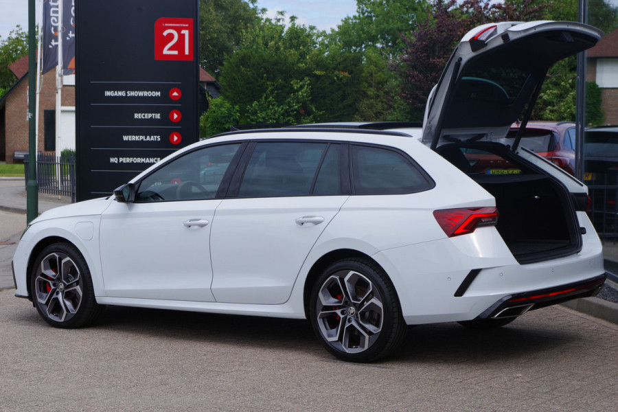 Škoda Octavia Combi 1.4 TSI RS iV PHEV 245 PK Business, Panoramadak, Leder-Alcantara, Canton Sound, Head-Up, Memory