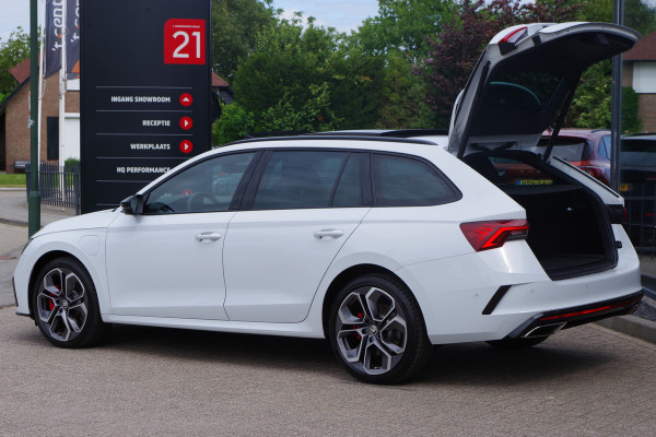 Škoda Octavia Combi 1.4 TSI RS iV PHEV 245 PK Business, Panoramadak, Leder-Alcantara, Canton Sound, Head-Up, Memory
