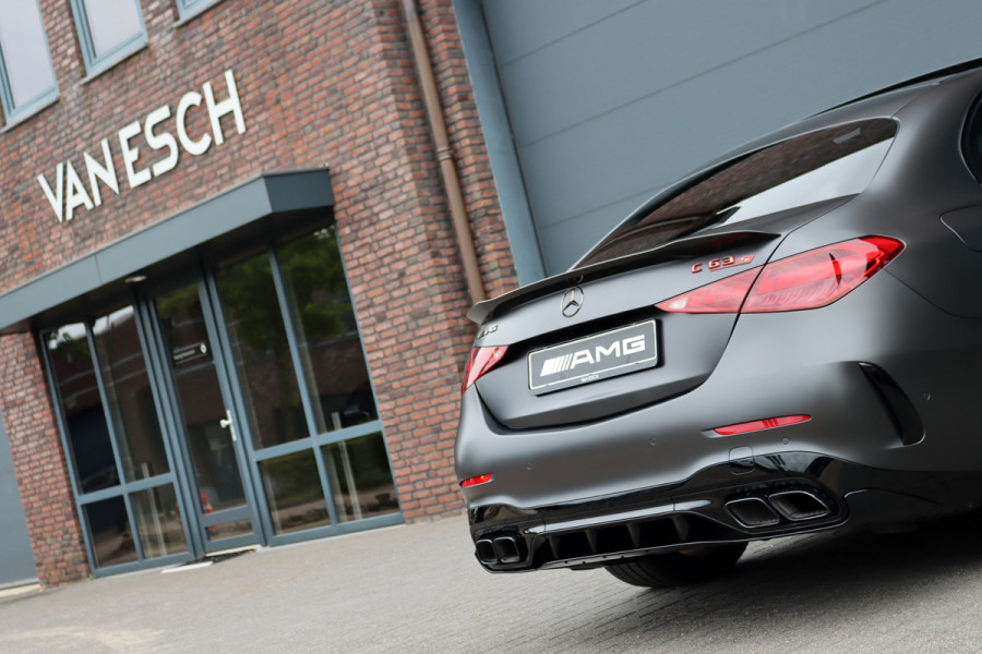 Mercedes-Benz C-Klasse AMG 63 S E Performance Aut9 | 680pk | AMG Drivers Package | Distronic+ | Carbon | Burmester | AMG Drive Unit | HUD | Digital Light | Stoelventilatie |