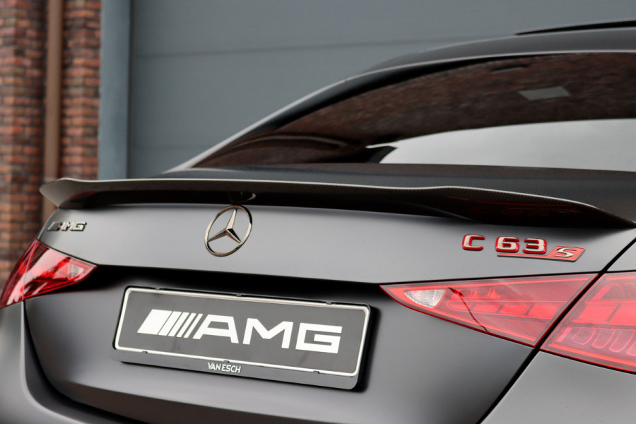 Mercedes-Benz C-Klasse AMG 63 S E Performance Aut9 | 680pk | AMG Drivers Package | Distronic+ | Carbon | Burmester | AMG Drive Unit | HUD | Digital Light | Stoelventilatie |