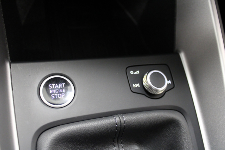 Audi A1 Sportback 30 TFSI S edition Carplay|Leer|Stoelverw.