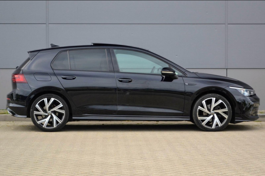Volkswagen Golf 1.5 eTSI R-Line