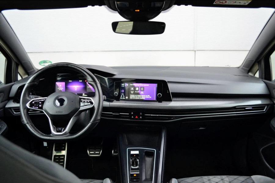 Volkswagen Golf 1.5 eTSI R-Line
