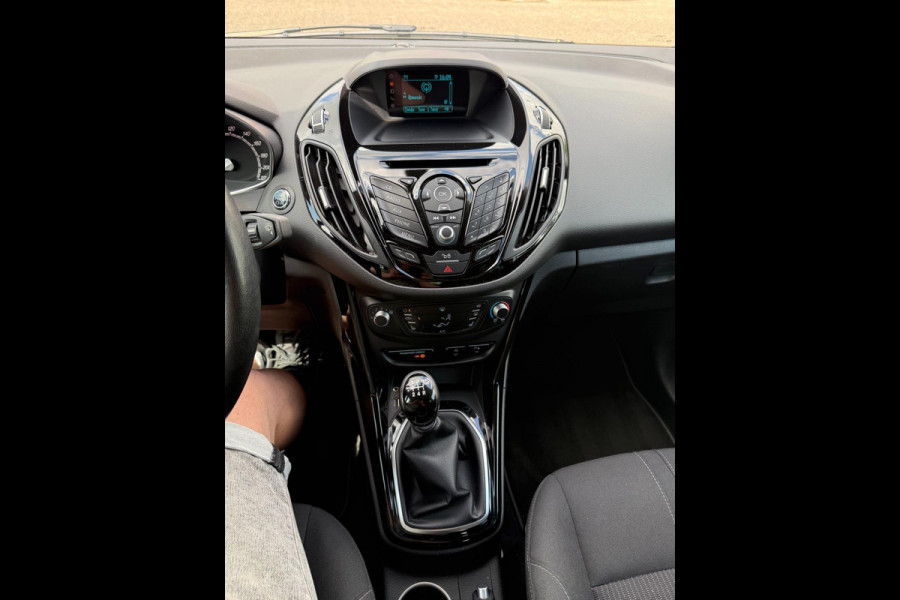 Ford B-MAX 1.0 EcoBoost Titanium