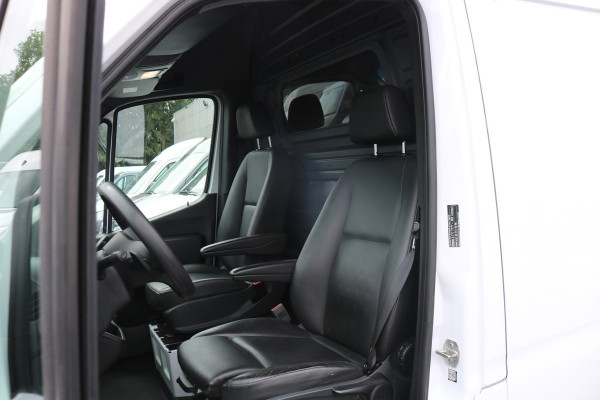 Mercedes-Benz Sprinter 316 CDI L2 H2 Airco Navigatie Camera 3.5t Trekhaak