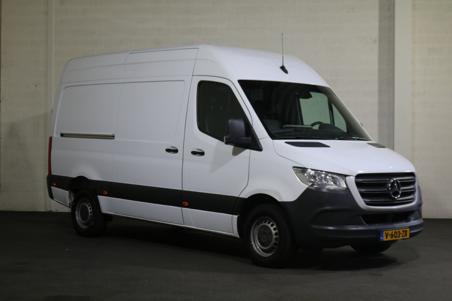 Mercedes-Benz Sprinter 316 CDI L2 H2 Airco Navigatie Camera 3.5t Trekhaak