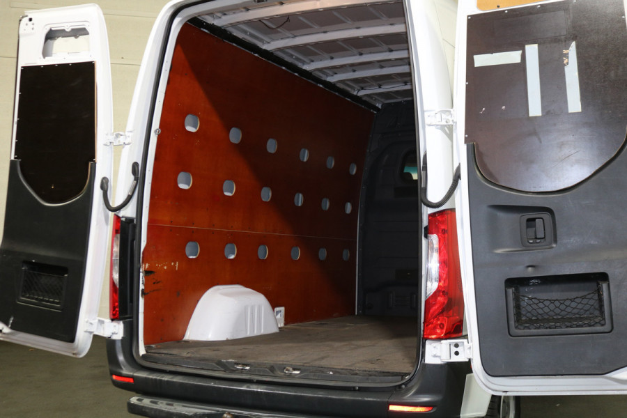 Mercedes-Benz Sprinter 316 CDI L2 H2 Airco Navigatie Camera 3.5t Trekhaak
