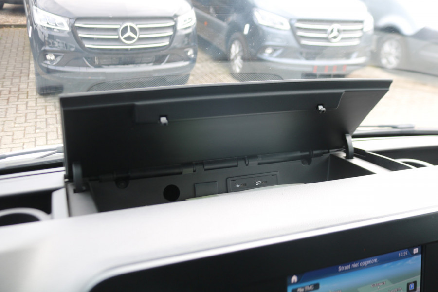 Mercedes-Benz Sprinter 316 CDI L2 H2 Airco Navigatie Camera 3.5t Trekhaak