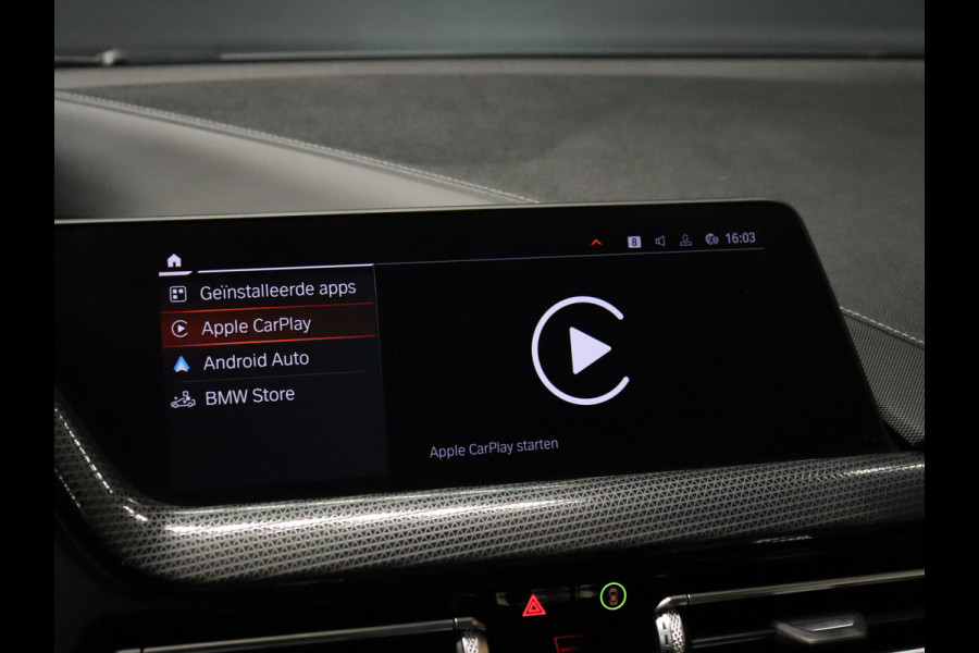 BMW 1-serie 118i High Executive Edition [SCHUIFKANTELDAK, APPLE CARPLAY, ANDROID, VOL LEDER, CAMERA, STOELVERWARMING, CRUISE, CLIMATE, NIEUWSTAAT]