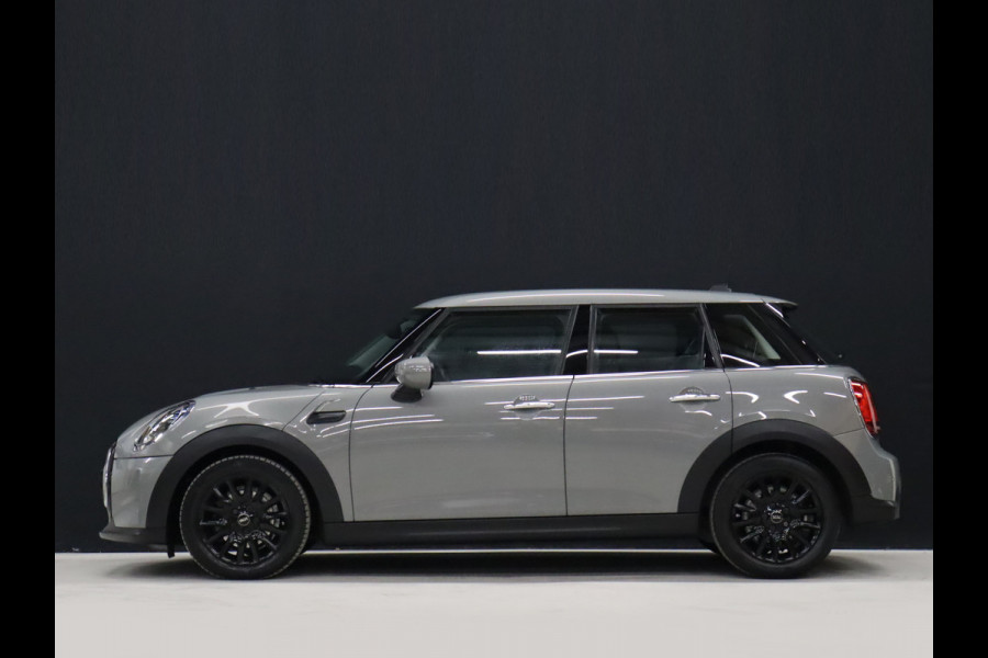 MINI Mini 1.5 One Sport [DIGITAL DASHBOARD, APPLE CARPLAY, PDC ACHTER, CRUISE CONTROL, NAVIGATIE, AIRCO, NIEUWSTAAT]